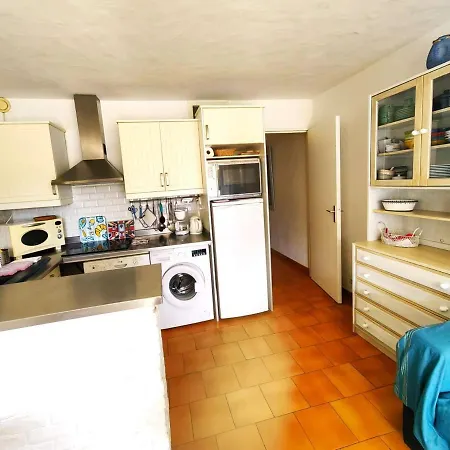 Daire T2 Climatise Pour 6 Avec Piscine, A 20m De La Mer, Terrasse, Proche Commerces Et Attractions - Fr-1-607-84