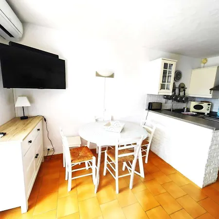 T2 Climatise Pour 6 Avec Piscine, A 20m De La Mer, Terrasse, Proche Commerces Et Attractions - Fr-1-607-84 Daire Agde